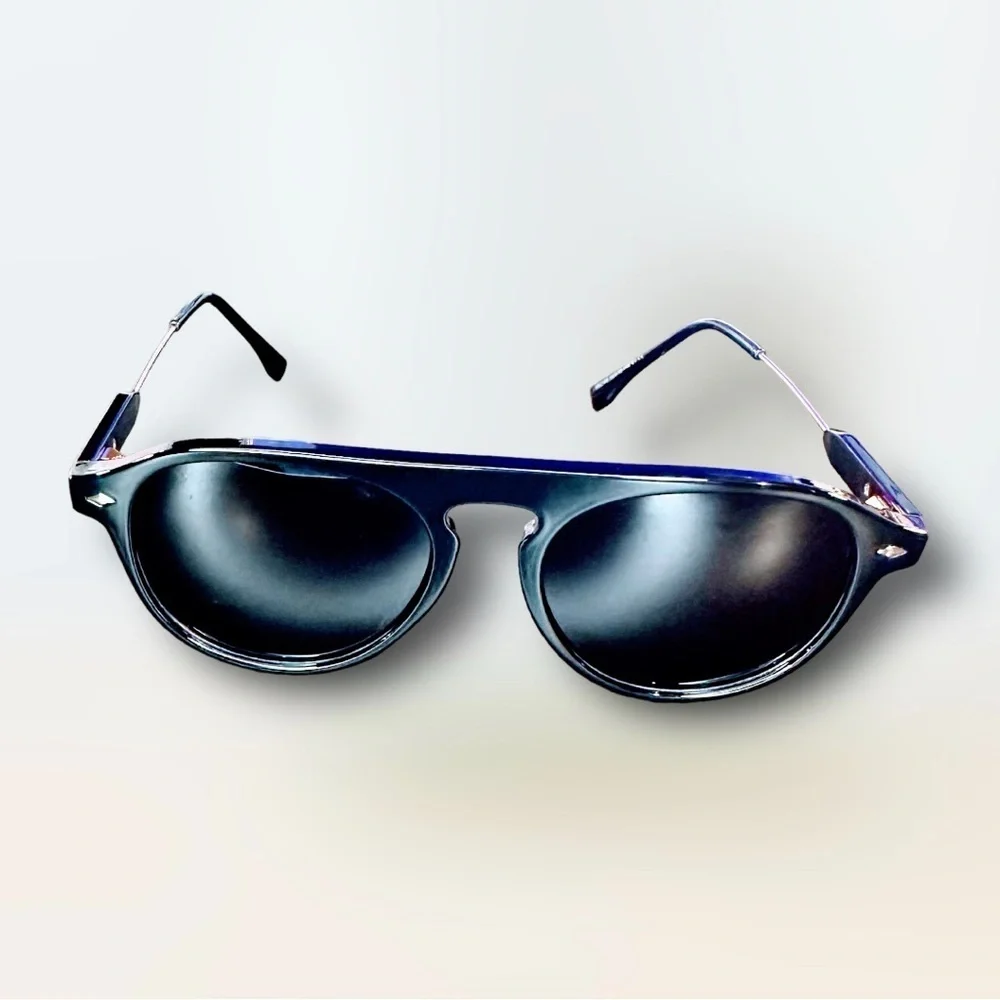 NEW Black / Gold Frames with Black Lenses Round Brow Bridge Retro Unisex Shades